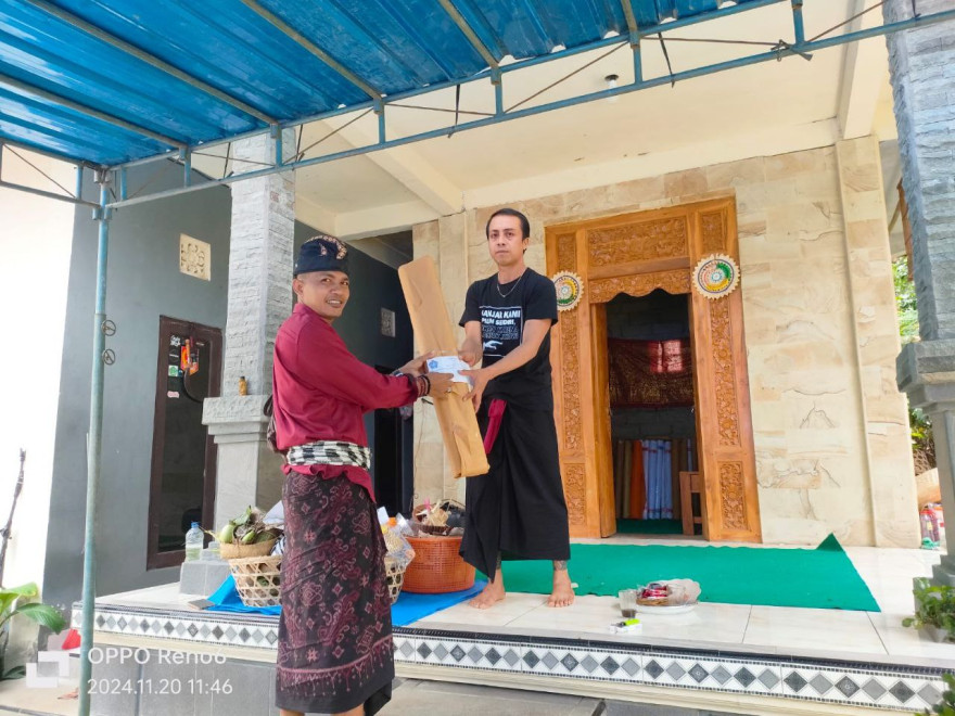 Perbekel Desa Pupuan Sawah Turut Berduka, Melayat Warga yang Meninggal